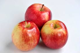 تصویر 4 از سیب شیرین قرمز با کیفیت بالا